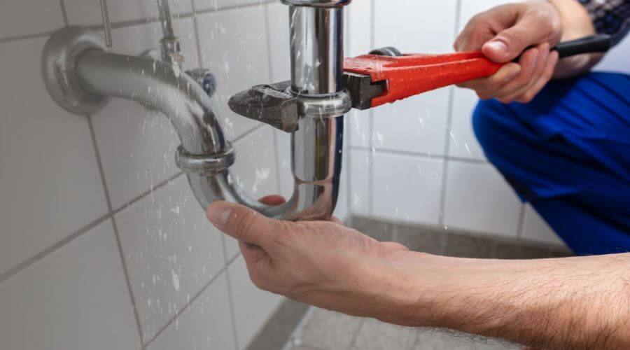 Expert burst pipe repair services in Silverado, CA